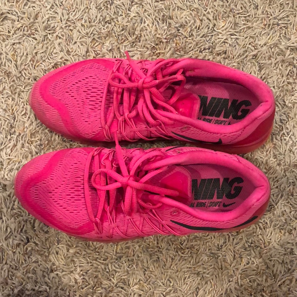 Hot pink nike air max